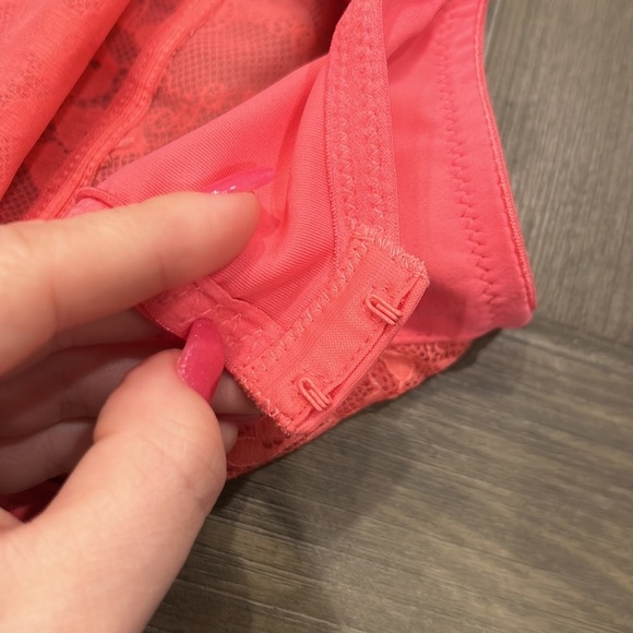 Freya Underwire Unlined Lace Bra - Picture 7 of 10